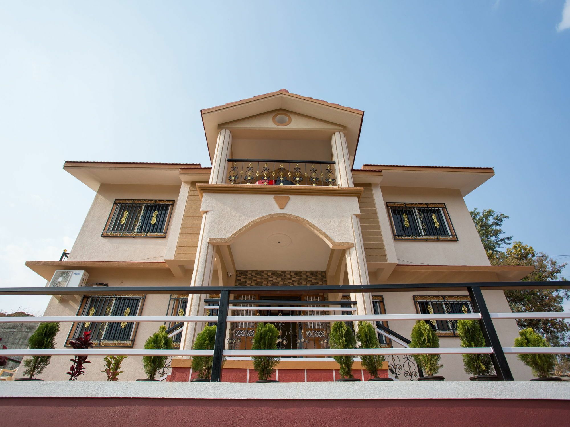 Shivanya Palace Mahābaleshwar Exterior foto